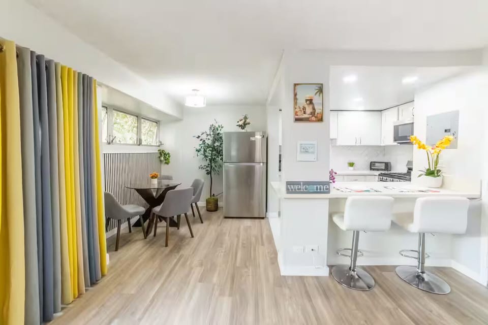 Spacious kitchen and dinning room