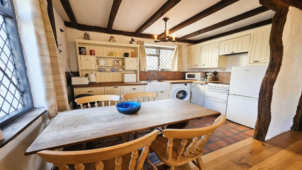 Kitchen 2