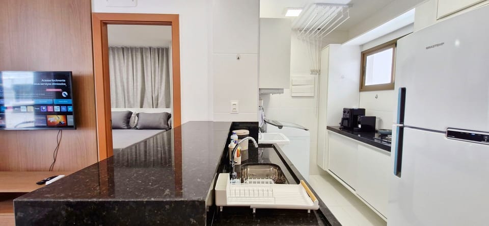 Basic Apartment | Private kitchen | Fridge, microwave, blender, cookware/dishes/utensils