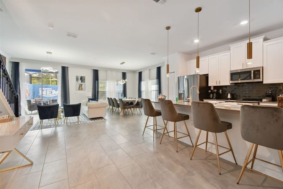 Superior Villa | Private kitchen | Highchair, cookware/dishes/utensils, dining tables