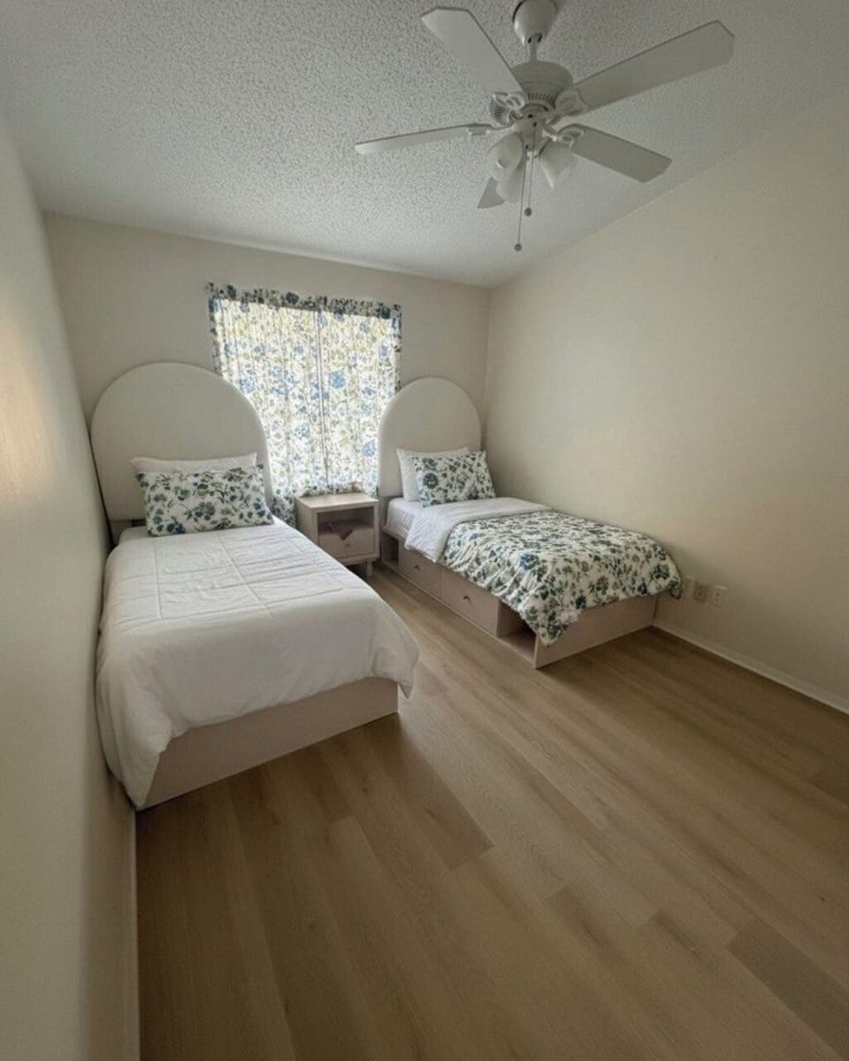 Comfort House, Patio | Iron/ironing board, free WiFi