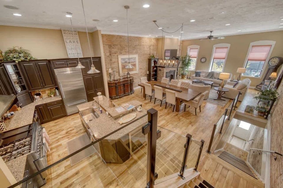 Open concept kitchen, dining, and living room (main floor/2nd floor)