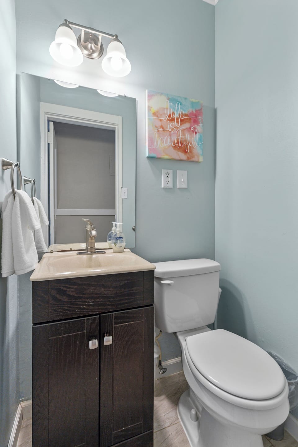 Forest Park Oasis by JZ Vacation Rentals Cottage in Saint Louis