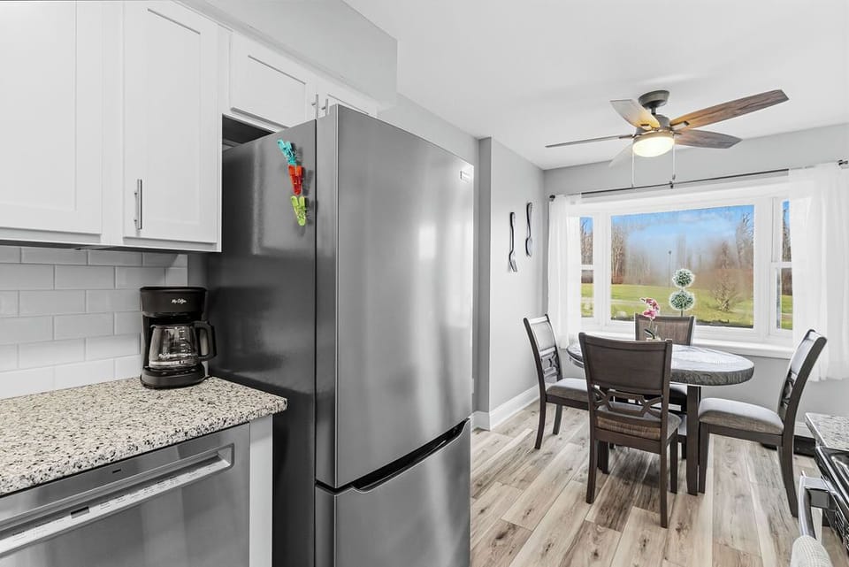 Fully stocked kitchen with everything you need to prepare a big meal!