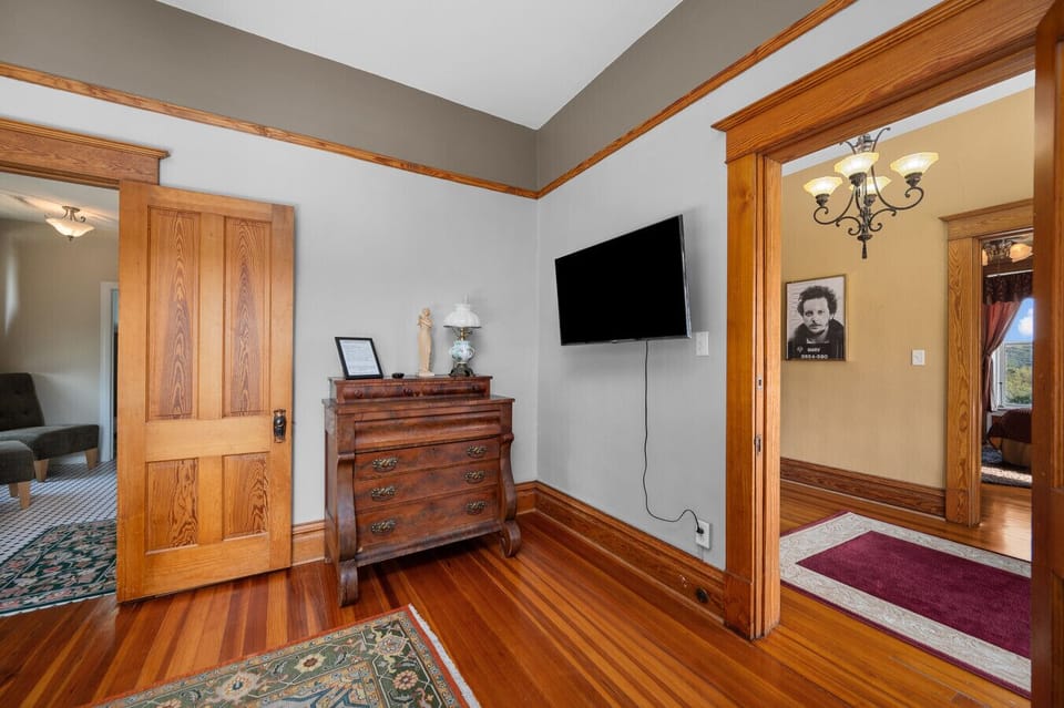 Botanical Suite Bedroom