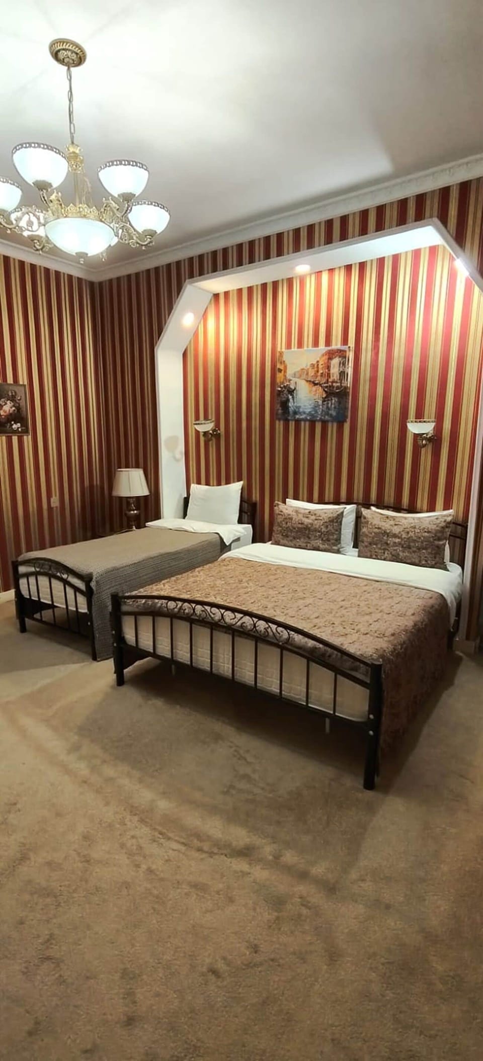 Premium bedding, Tempur-Pedic beds, in-room safe, desk