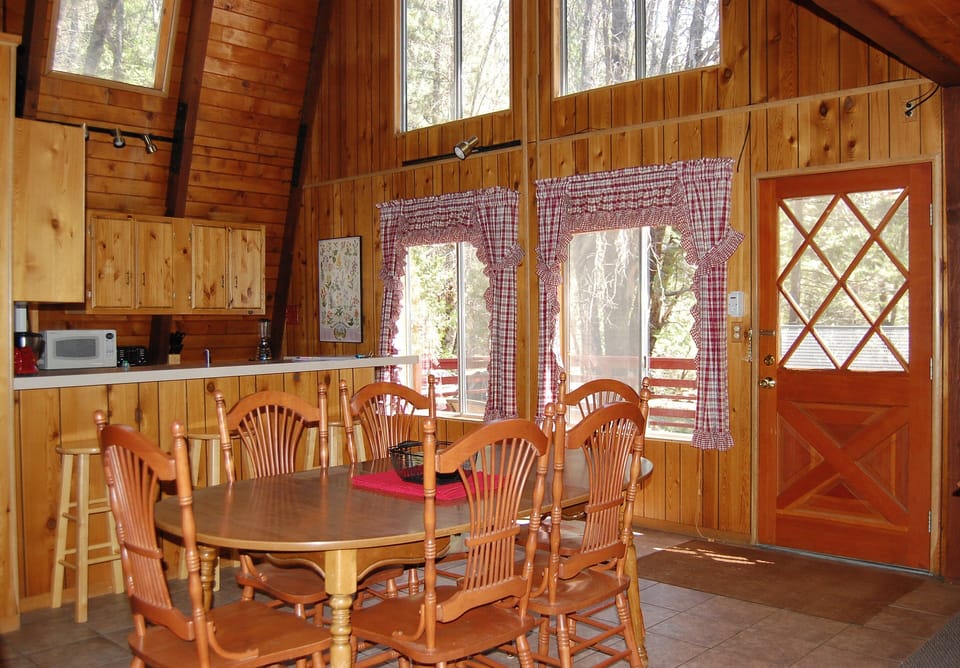 Chalet (3 Bedrooms) | Interior