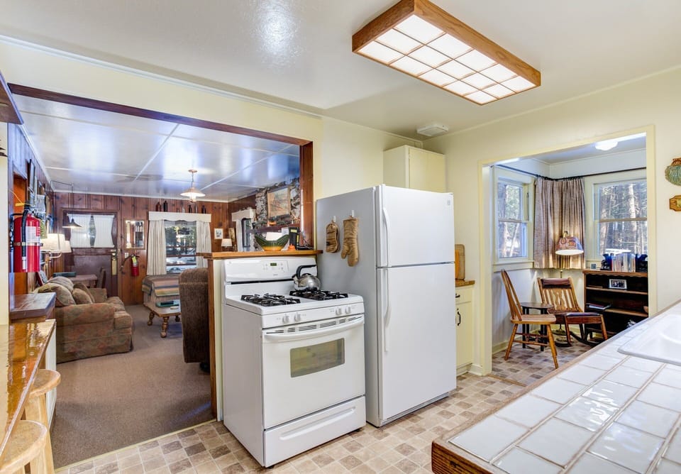 Chalet (3 Bedrooms) | Private kitchen