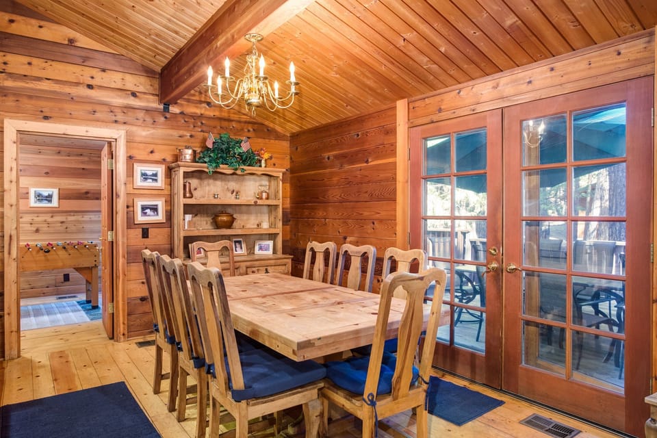 Chalet (4 Bedrooms) | Interior
