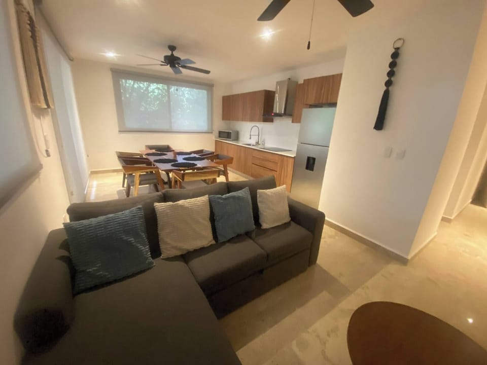 Apartment, 2 Bedrooms | Living room