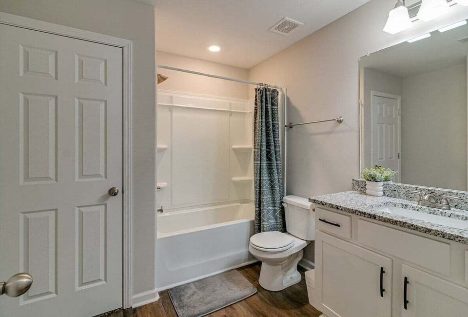 Unit #A 1010 Franklin St Cottage in Clarksville