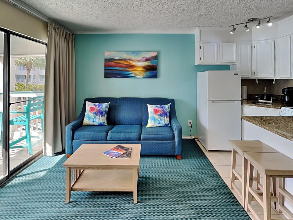 Condo (1 Bedroom) | Property amenity