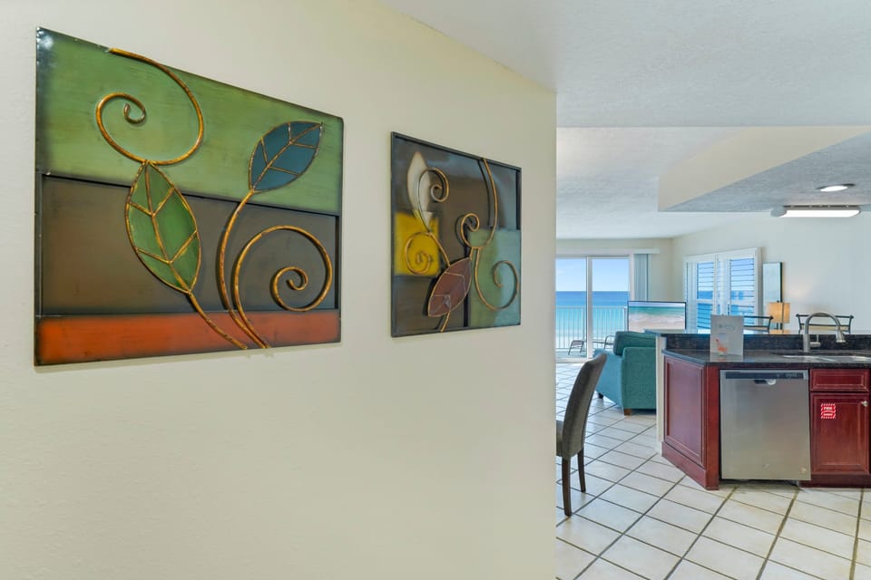 Inviting entry into the main living space and the beautiful gulf views.