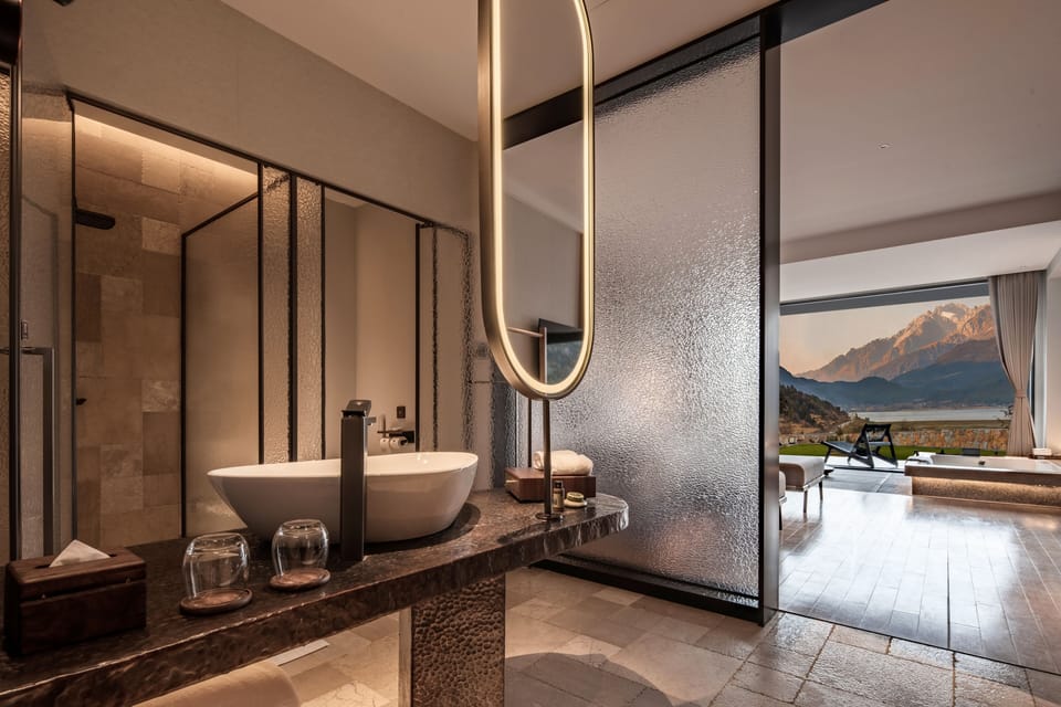 Luxury Twin Room, Multiple Beds, Non Smoking, Mountain View | Premium bedding, down comforters, memory foam beds, minibar