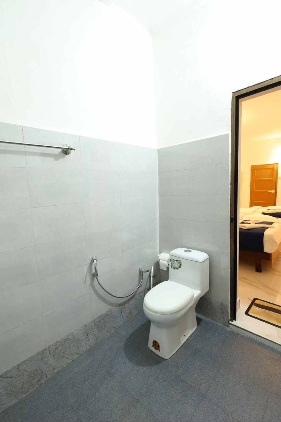 Signature Room | Bathroom | Shower, towels, soap, toilet paper