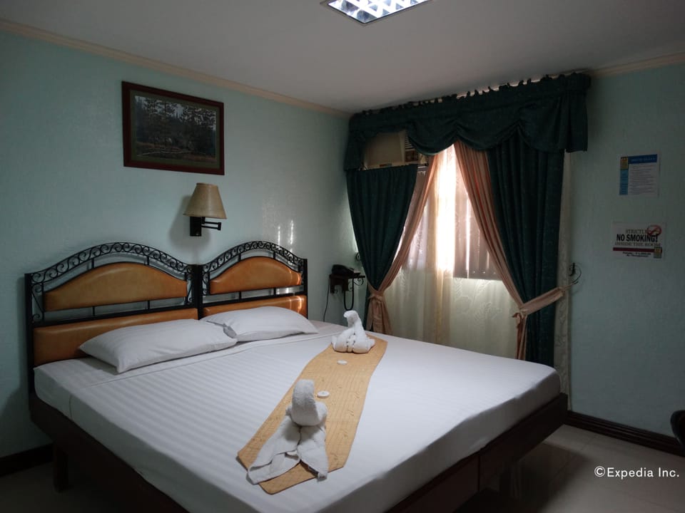 Standard Room | In-room safe, desk, rollaway beds, free WiFi