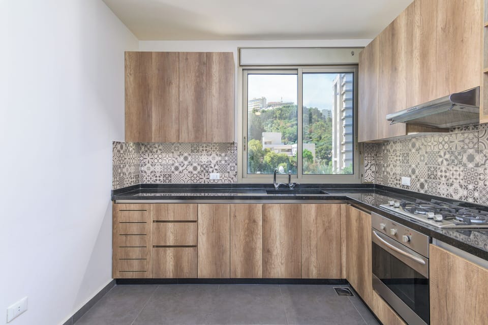 Apartment, 3 Bedrooms, Kitchen, City View | Private kitchen | Full-size fridge, microwave, oven, stovetop