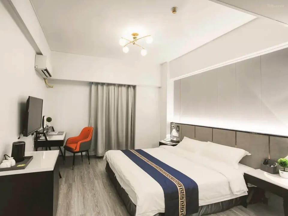 Basic Double Room, City View | Desk, laptop workspace, free WiFi