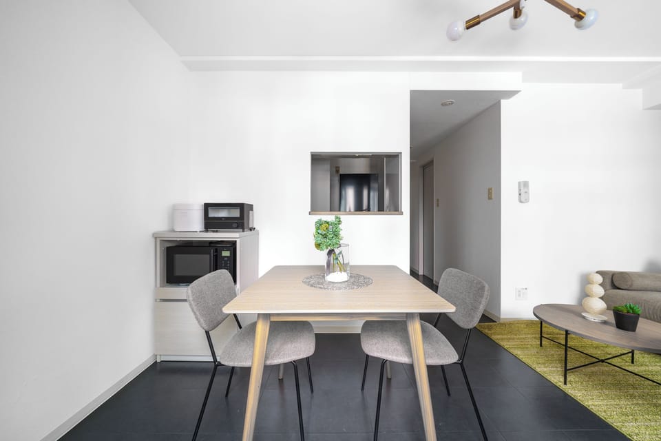 Apartment | Dining