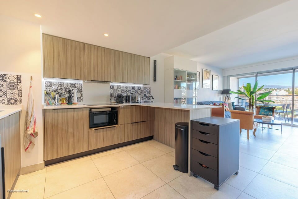 Kitchen, Living Room