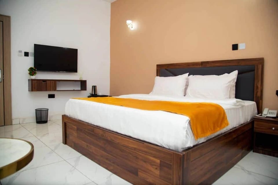 Junior Room, Balcony, City View | Desk, laptop workspace, blackout drapes, soundproofing