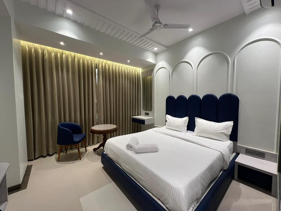 Deluxe Room | WiFi (free), bed sheets