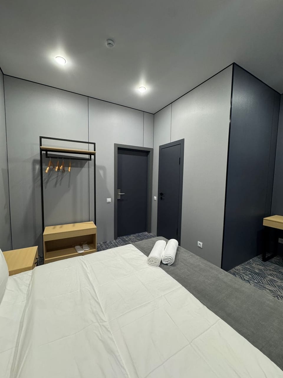 Comfort Double Room, 1 Bedroom, City View | Desk, laptop workspace, soundproofing, free WiFi