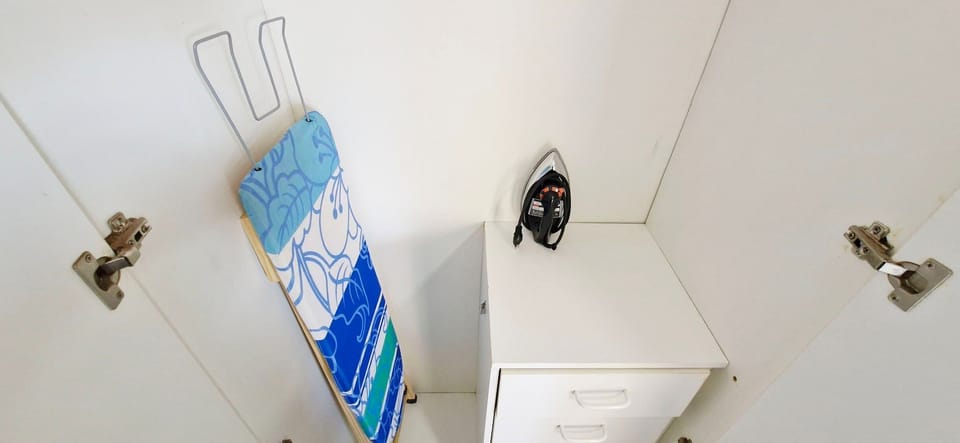 Basic Apartment | Free WiFi, bed sheets