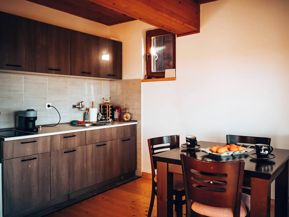 House, 2 Bedrooms, Mountain View | Interior