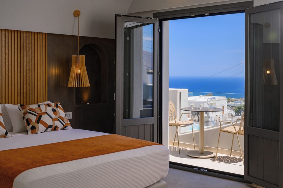 Deluxe Double or Twin Room with Hot Tub | Premium bedding, in-room safe, individually decorated