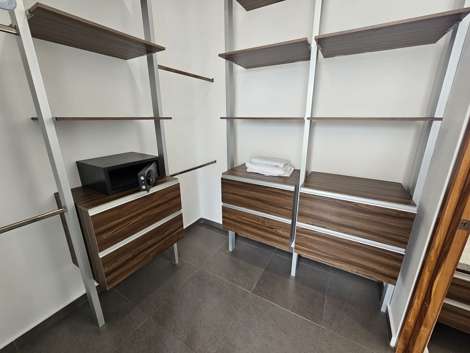 Shower, free toiletries, towels, soap