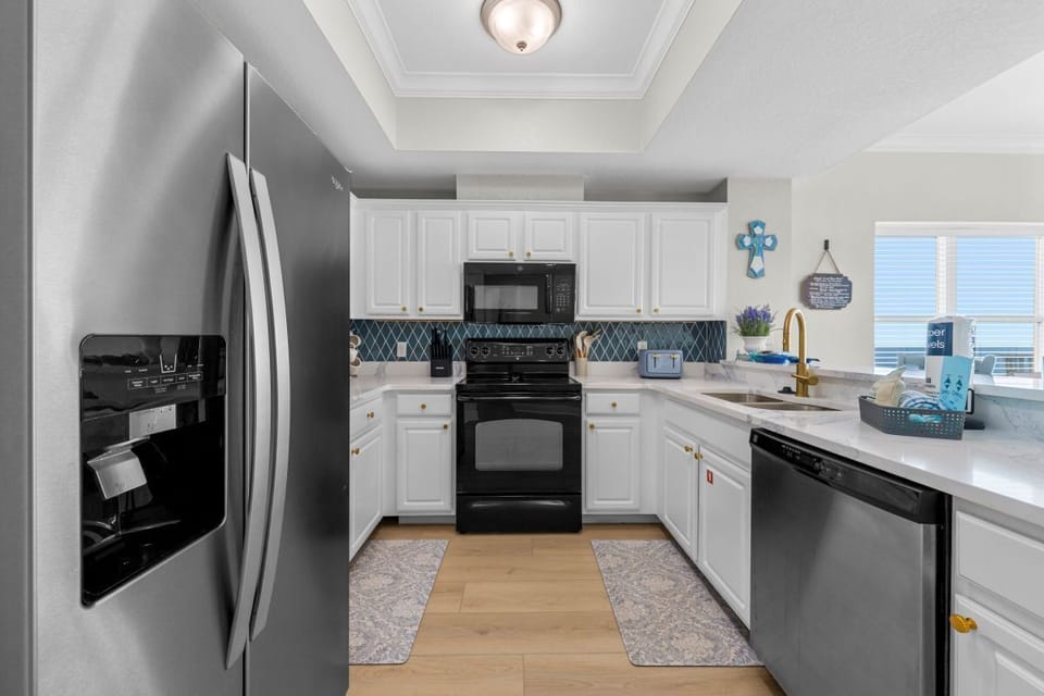 Crystal Shores West 501 Kitchen