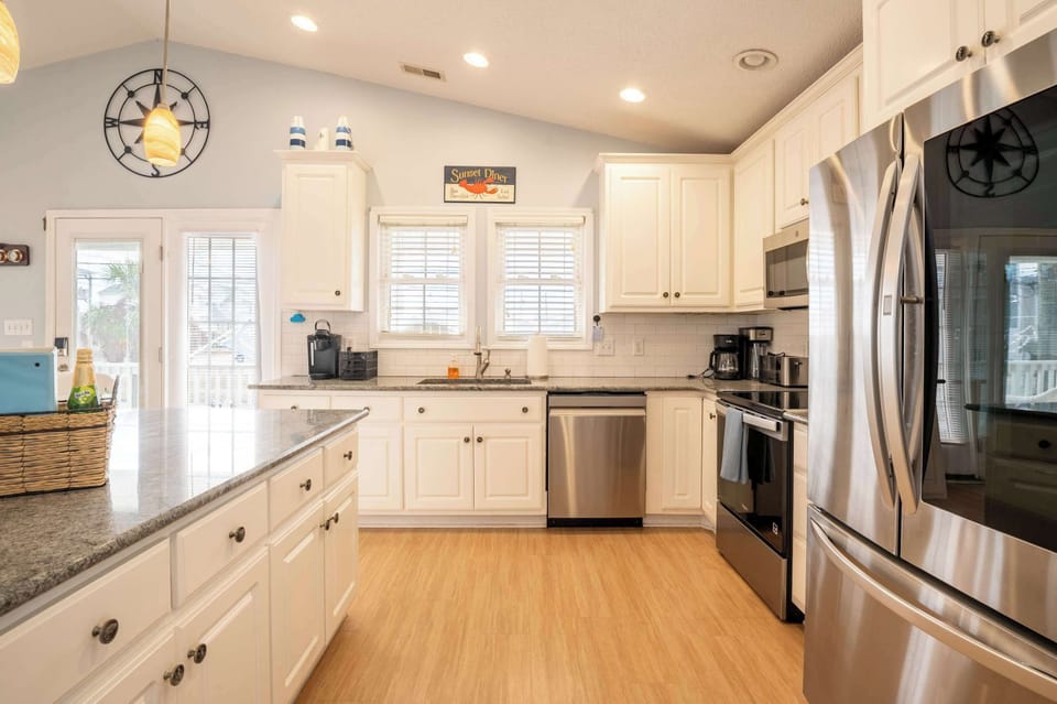Level 2-Kitchen with Huge Screened Porch