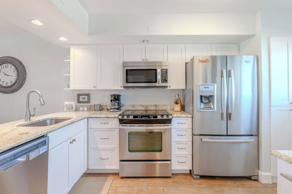 Beautifully Updated Kitchen!