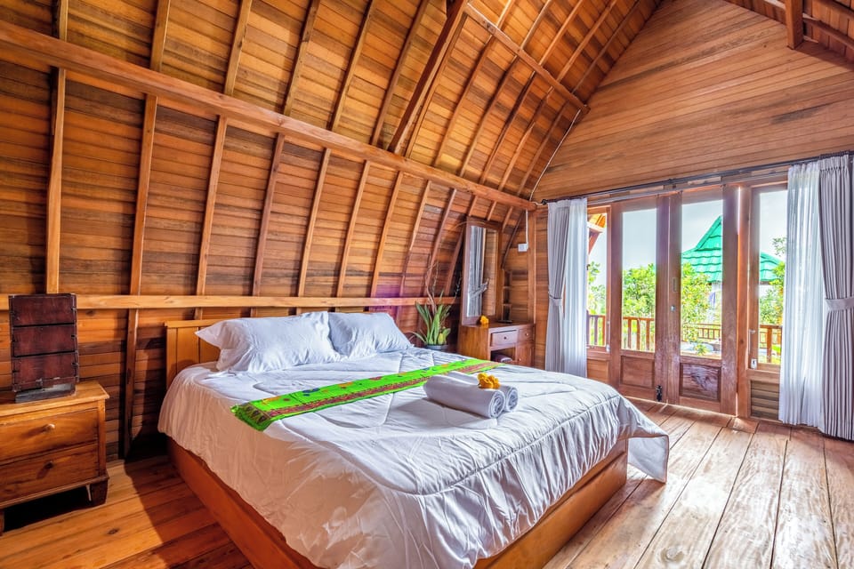 Standard Double Room, Pool View | Desk, laptop workspace, iron/ironing board, free WiFi