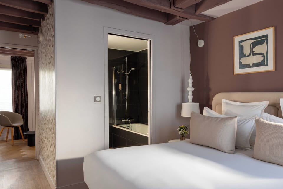Junior Suite | Premium bedding, pillowtop beds, in-room safe, desk