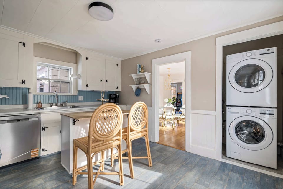 House, Multiple Beds, Fireplace, Garden View (The Curator's Retreat) | Interior