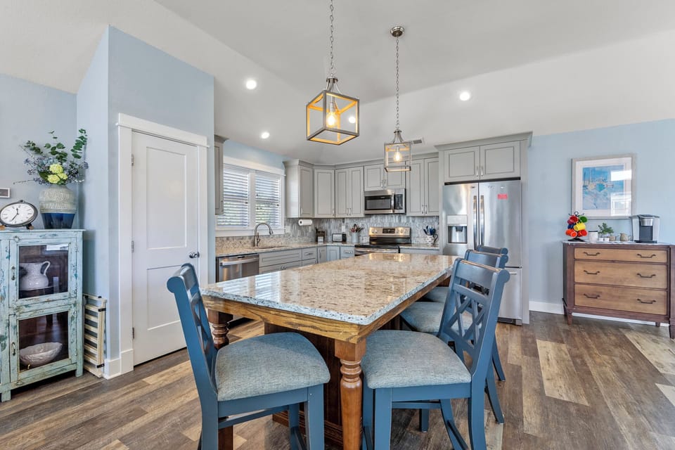 SCB04: Sound Legacy | Top Level Kitchen