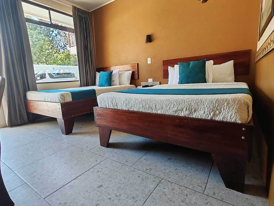 Double Room, 2 Double Beds | Desk, free WiFi