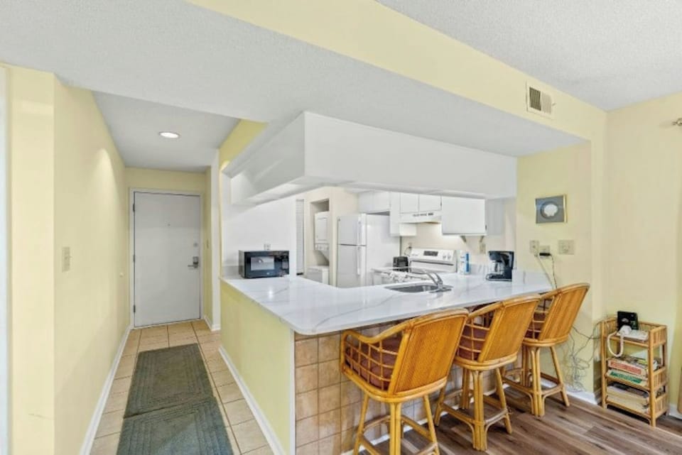 Sit around the kitchen bar and plan your next excursion.