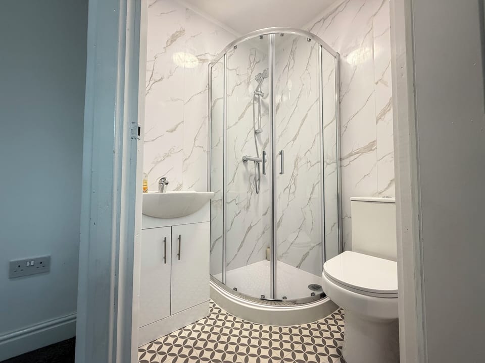 Ensuite Rooms Near Heathrow Bed and Breakfast in London Borough of Hillingdon