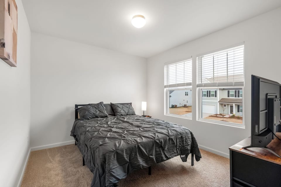 Exclusive House, Garden View | Premium bedding, down comforters, memory foam beds, iron/ironing board