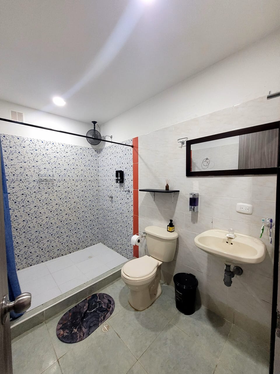Standard Condo, 3 Bedrooms | Bathroom