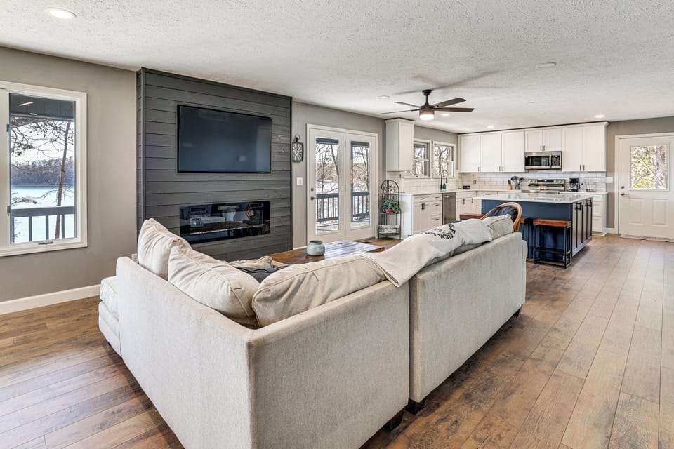 Living Room | Main Level | Central A/C & Heating | Free WiFi