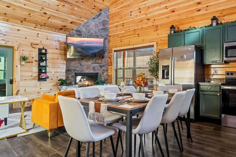 Open concept kitchen, dining, living room.