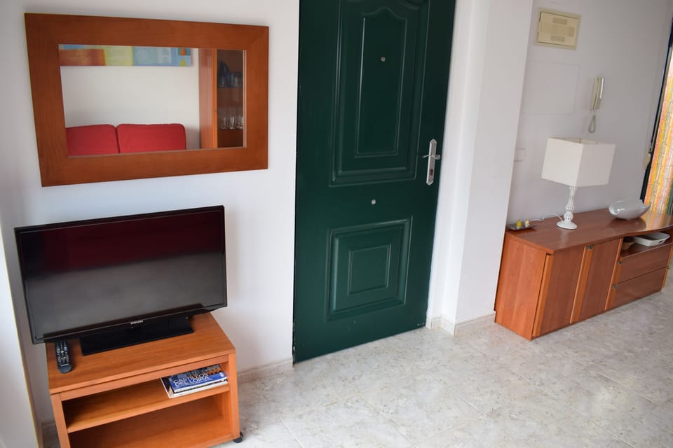 House, Smoking | 2 bedrooms