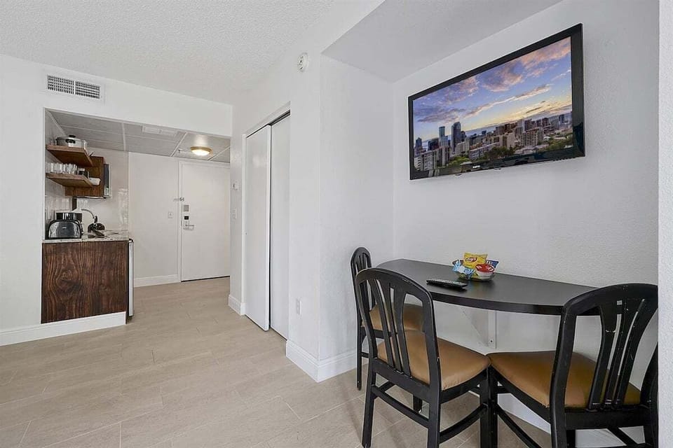 Apartment (1 Bedroom) | Interior