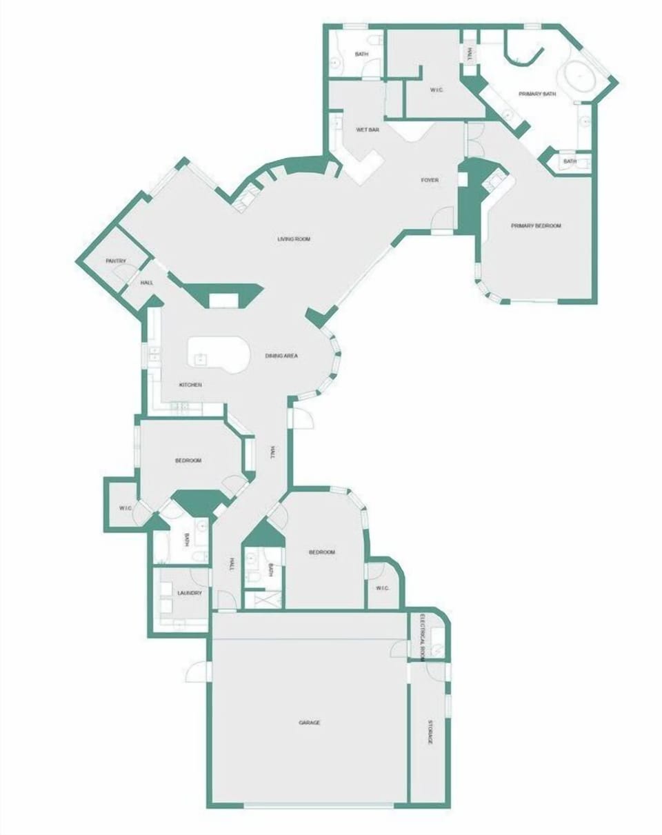 House (4 Bedrooms) | Interior