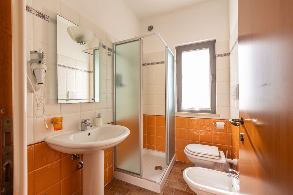 Bathroom shower