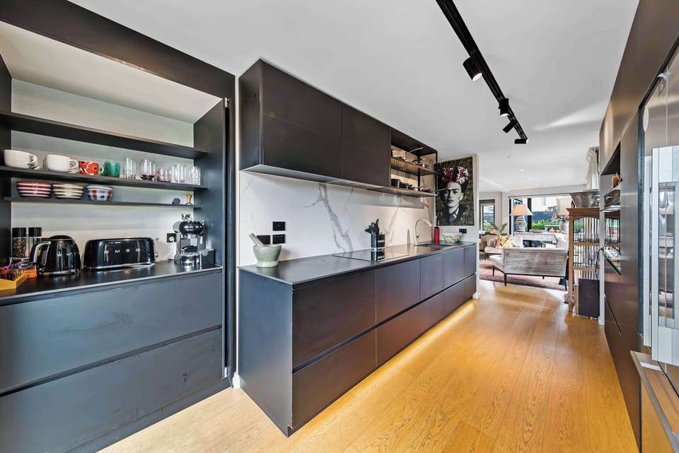Modern kitchen